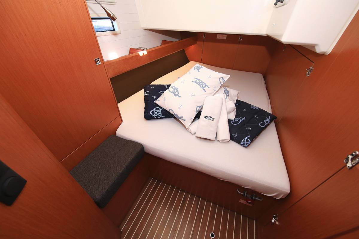 Bavaria Cruiser 46, Kneginja | Yacht Charter Croatia