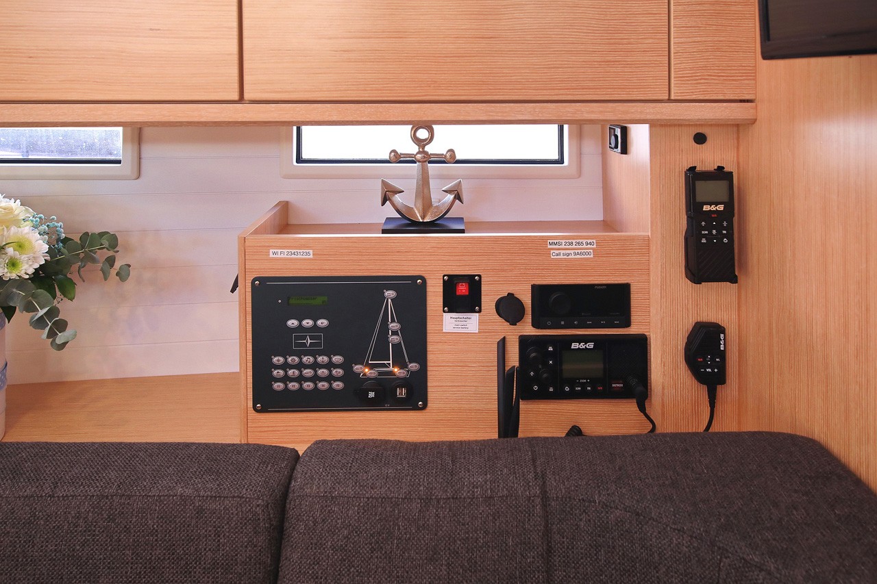 Bavaria Cruiser 46, Saphir | Yacht Charter Croatia