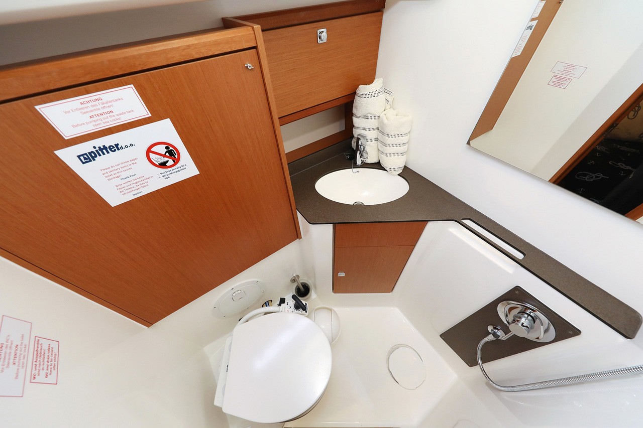 Bavaria Cruiser 46, Bella III | Yachtcharter Kroatien
