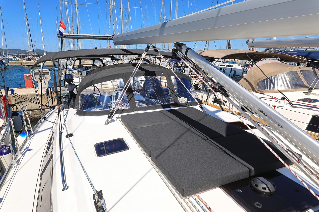 Bavaria Cruiser 46, Evodia 1 | Yacht Charter Croatia