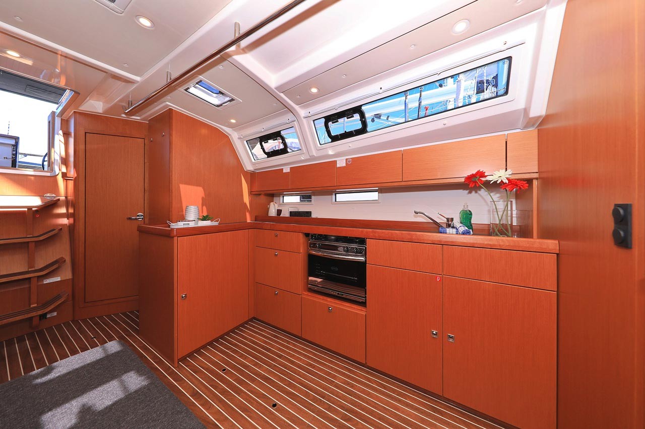 Bavaria Cruiser 46, Evodia 1 | Yacht Charter Croatia