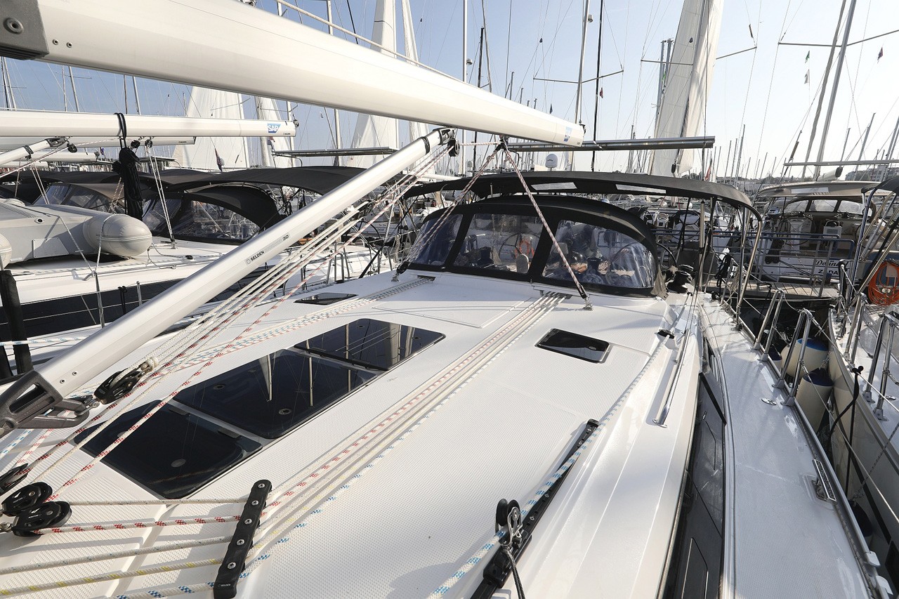 Bavaria Cruiser 46, Rocky I | Yacht Charter Croatia