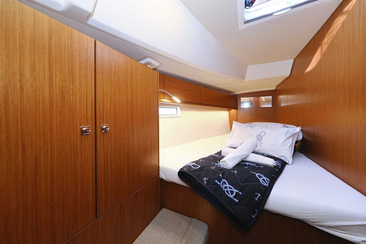 Bavaria Cruiser 46, Rocky I | Yacht Charter Croatia