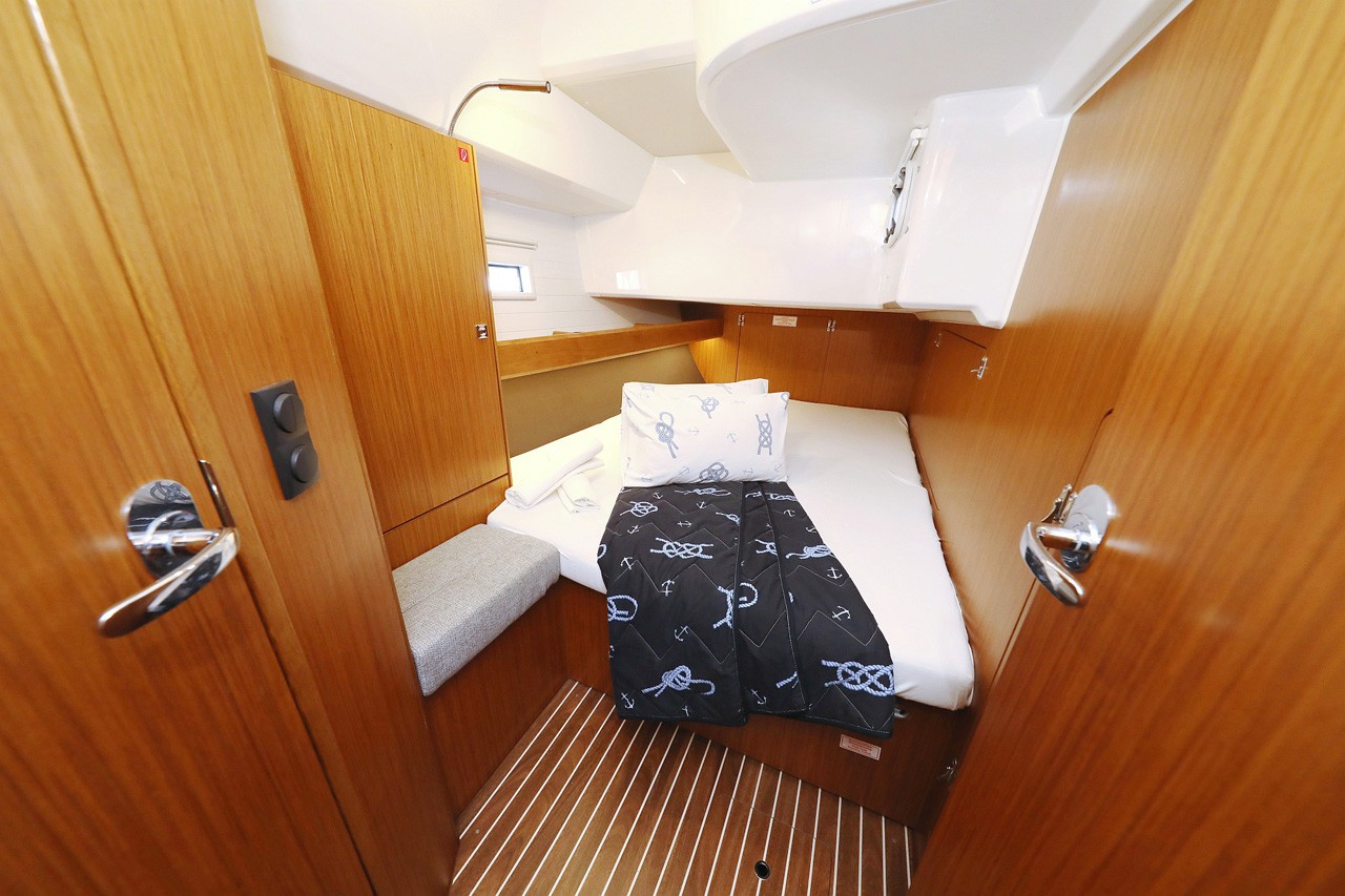 Bavaria Cruiser 46, Rocky I | Yacht Charter Croatia