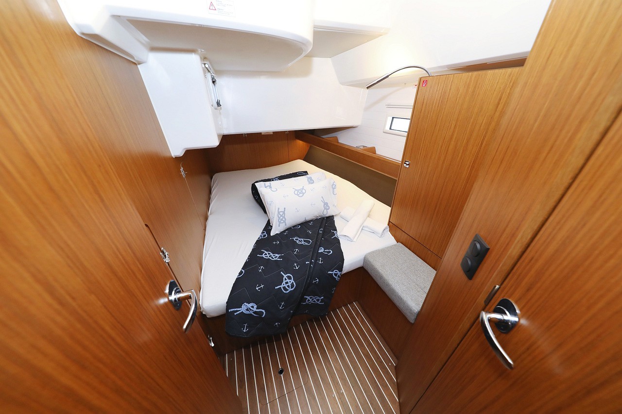 Bavaria Cruiser 46, Rocky I | Yacht Charter Croatia