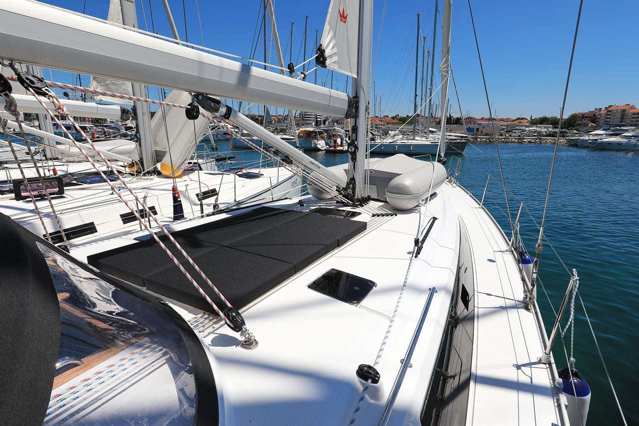 Bavaria Cruiser 46, Cara | Yacht Charter Croatia
