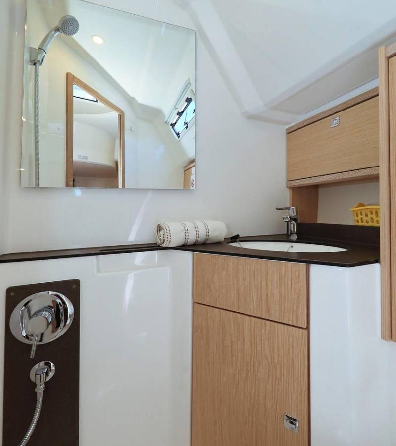 Bavaria Cruiser 46, Cara | Yacht Charter Croatia