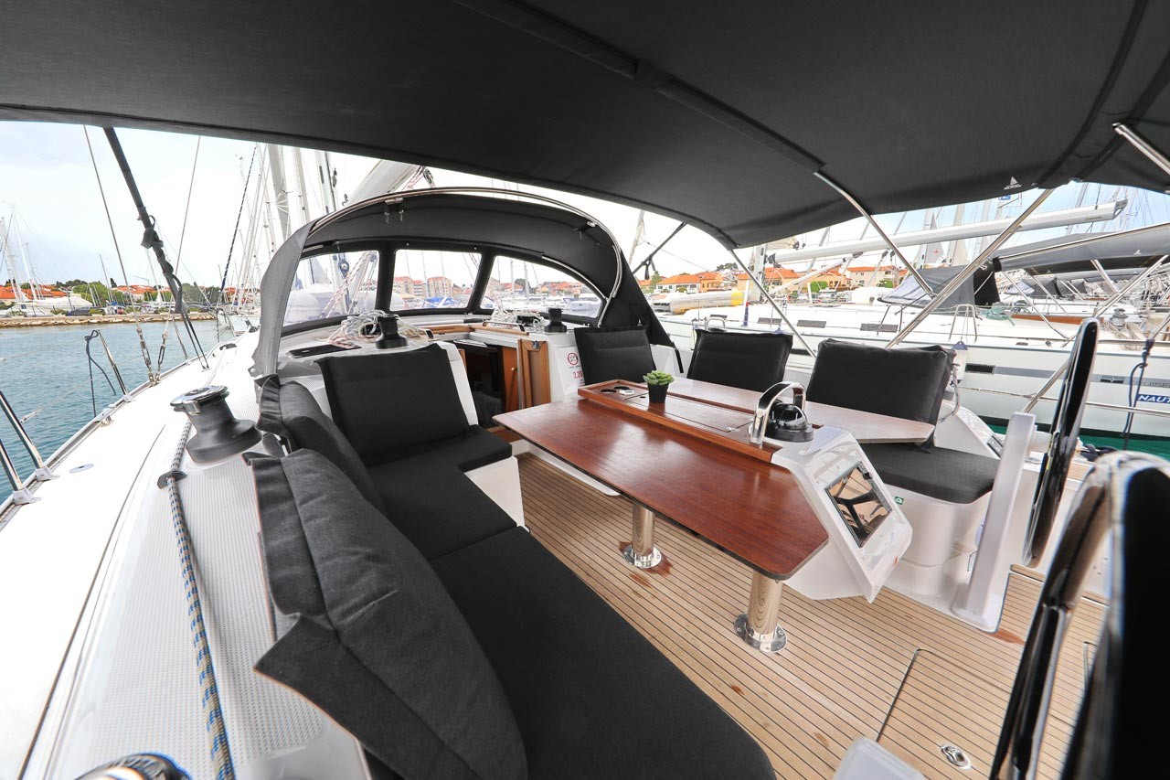 Bavaria Cruiser 46, Enigma | Yacht Charter Croatia