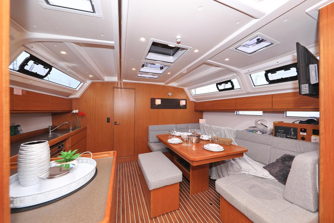 Bavaria Cruiser 46, Enigma | Yacht Charter Croatia