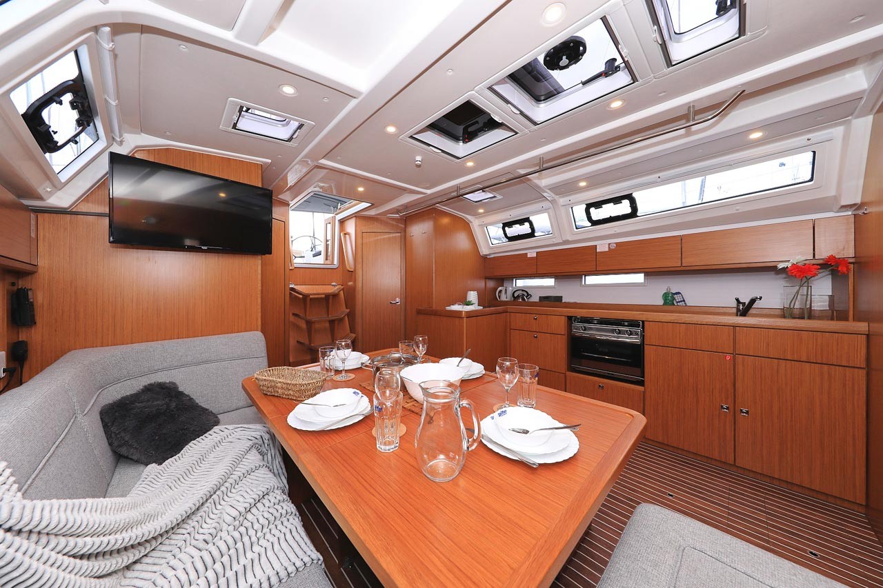 Bavaria Cruiser 46, Enigma | Yacht Charter Croatia