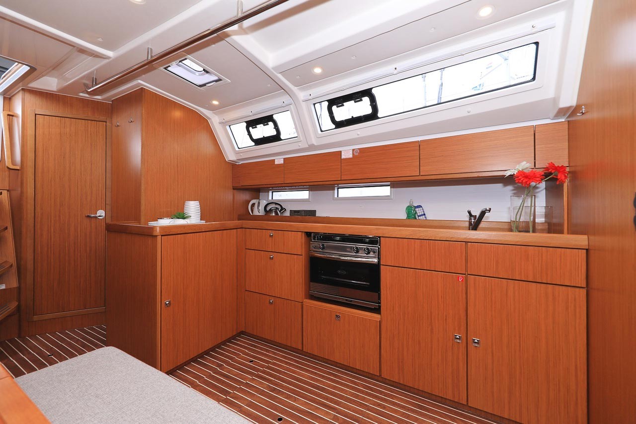 Bavaria Cruiser 46, Enigma | Yacht Charter Croatia