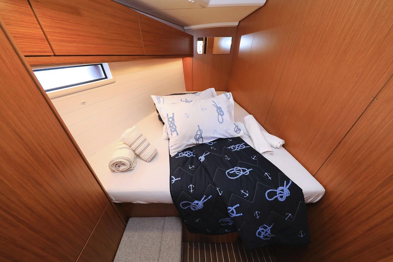 Bavaria Cruiser 46, Enigma | Yacht Charter Croatia