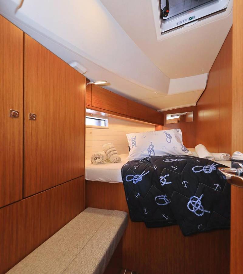 Bavaria Cruiser 46, Enigma | Yacht Charter Croatia