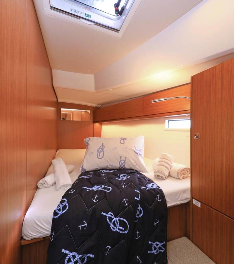 Bavaria Cruiser 46, Enigma | Yacht Charter Croatia