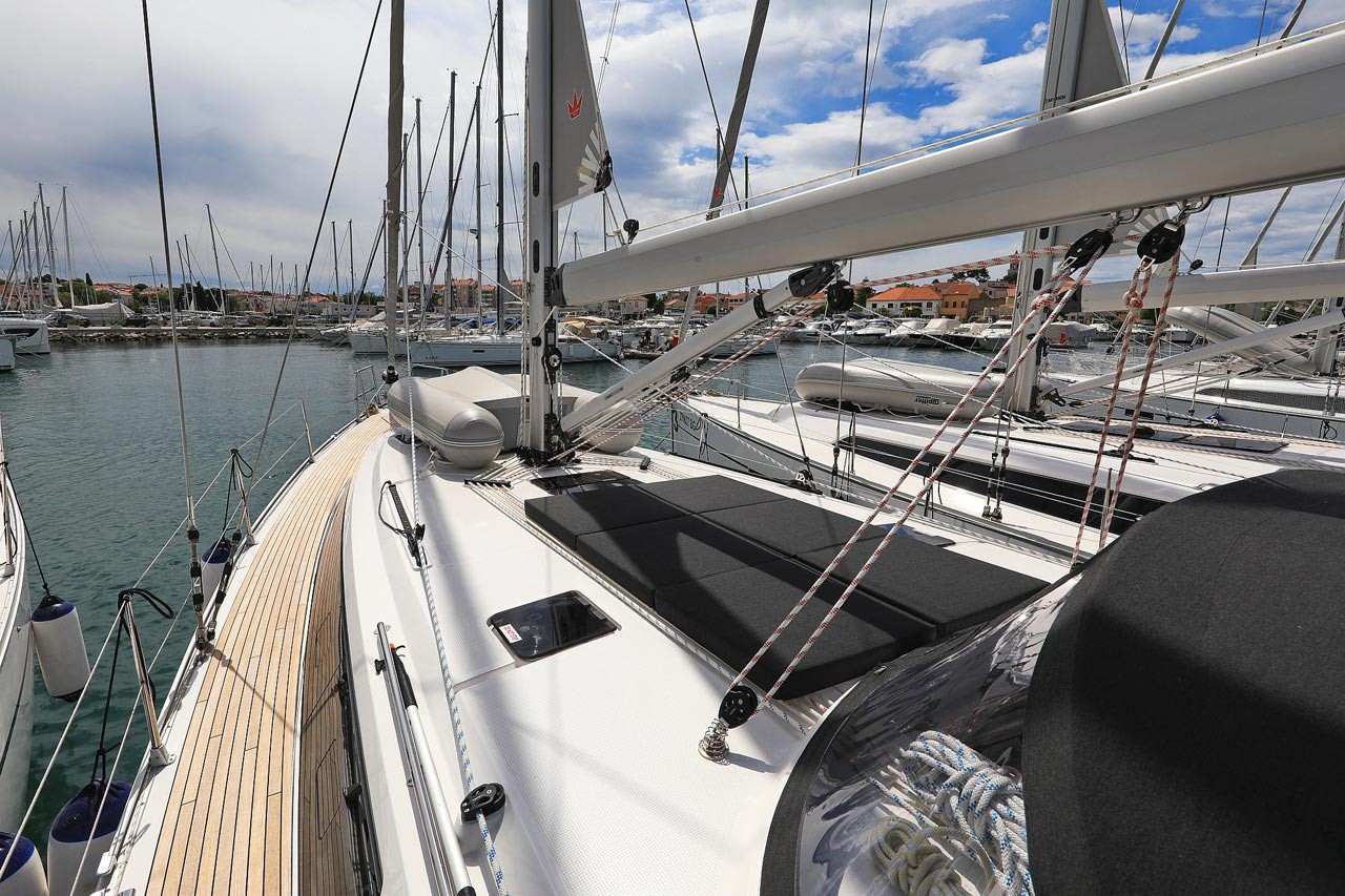 Bavaria Cruiser 46, Aiolos I | Yacht Charter Croatia