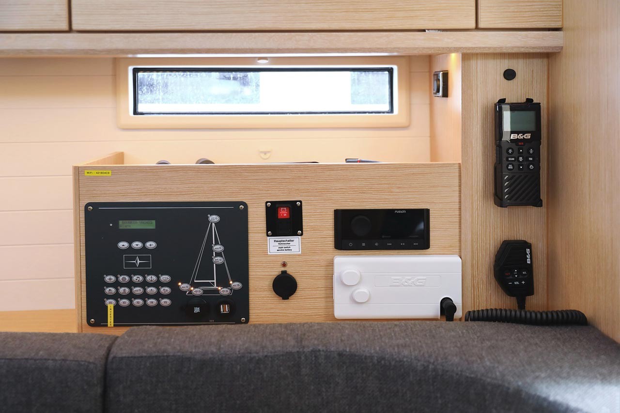 Bavaria Cruiser 46, Aiolos I | Yacht Charter Croatia