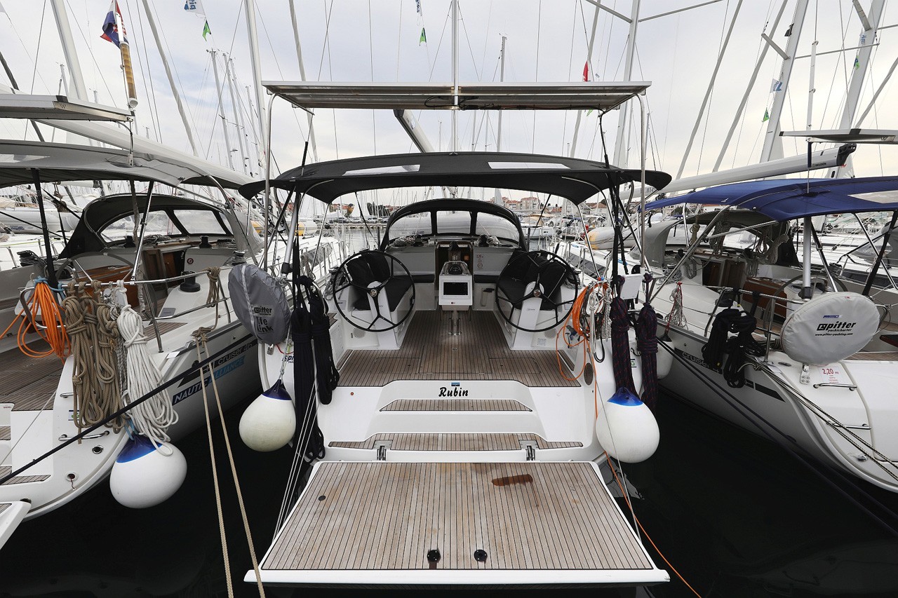 Bavaria Cruiser 46, Rubin | Yacht Charter Croatia