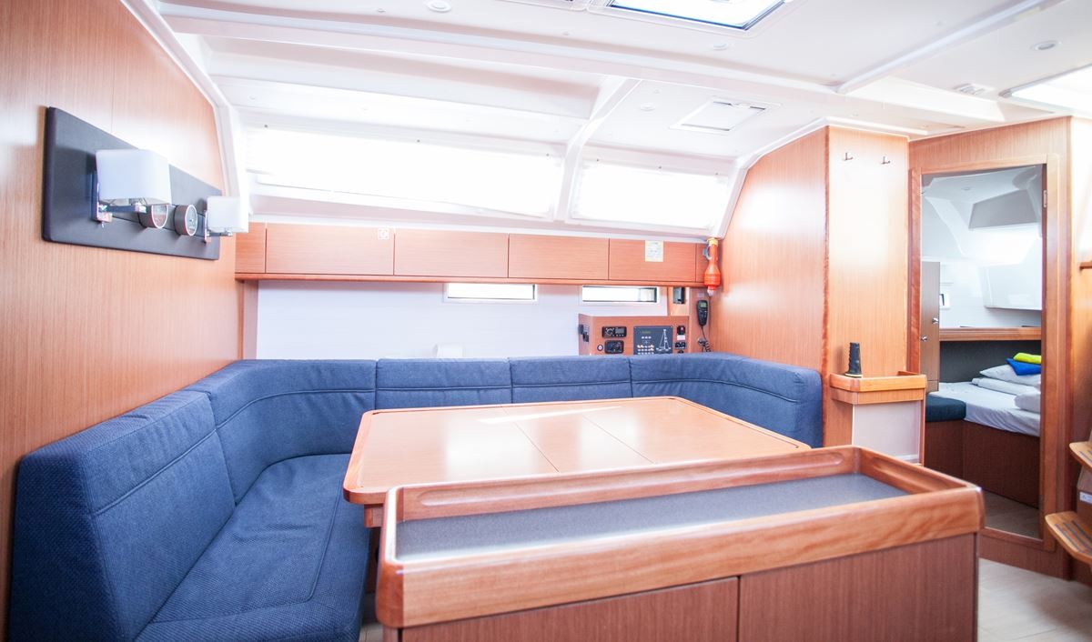 Bavaria Cruiser 46, Set Point | Yacht Charter Croatia