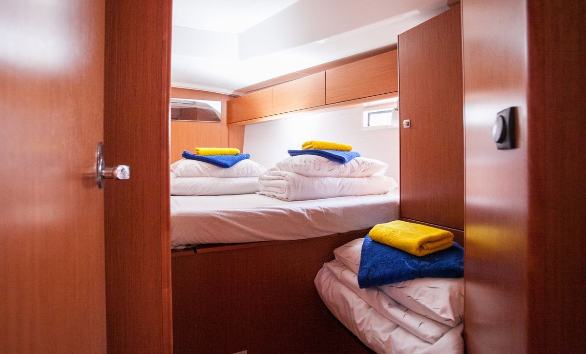 Bavaria Cruiser 46, Set Point | Yacht Charter Croatia