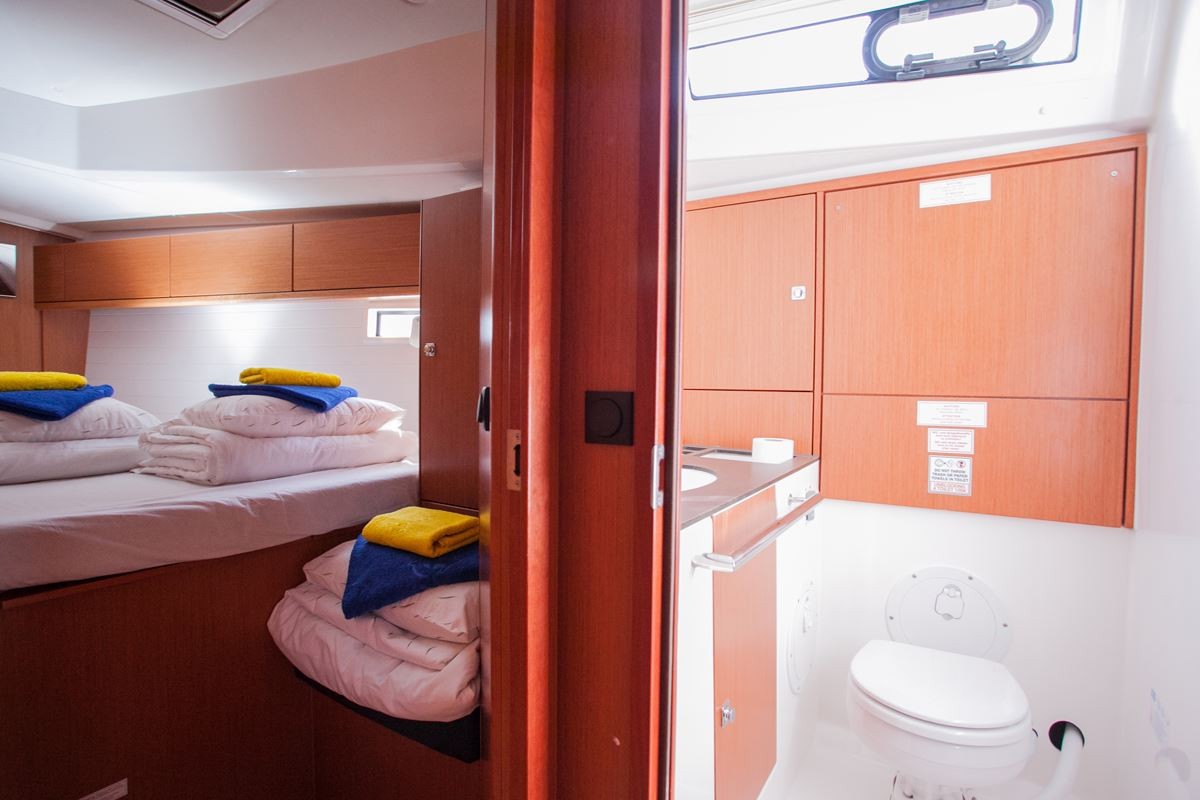 Bavaria Cruiser 46, Set Point | Yacht Charter Croatia