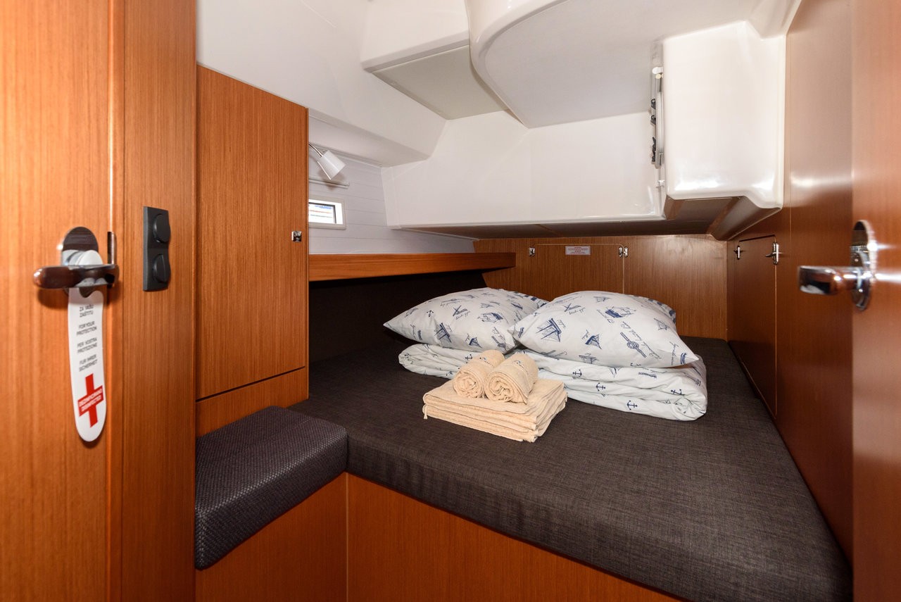 Bavaria Cruiser 46, Factor X | Yacht Charter Croatia