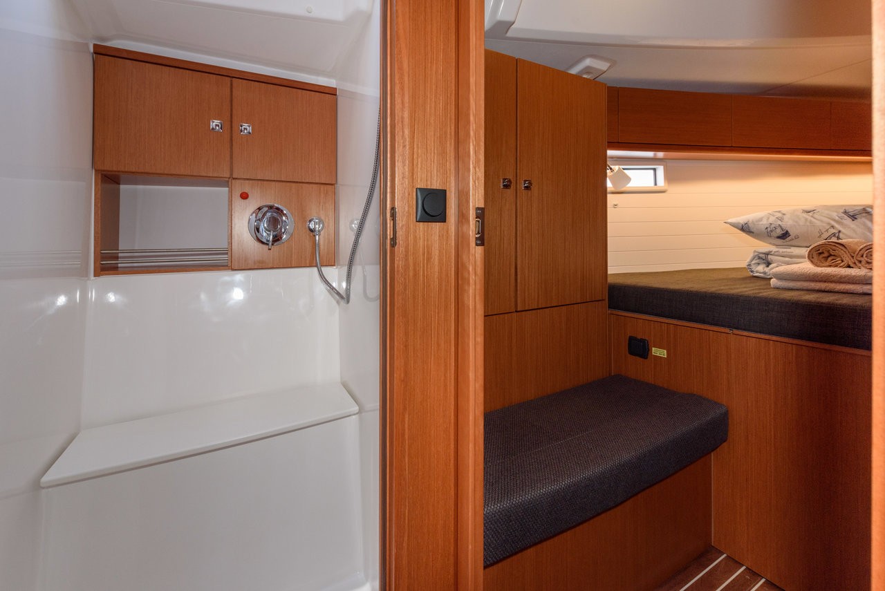 Bavaria Cruiser 46, Factor X | Yacht Charter Croatia