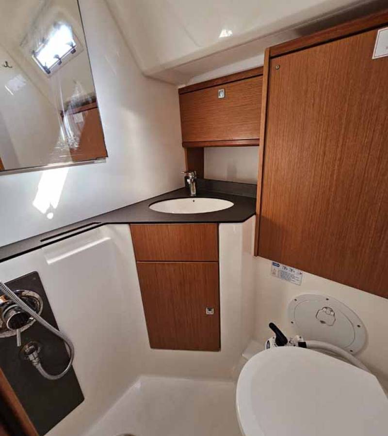 Bavaria Cruiser 46, Tac II | Yacht Charter Croatia