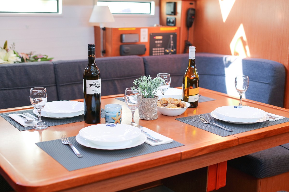 Bavaria Cruiser 46, Apollon | Yacht Charter Croatia