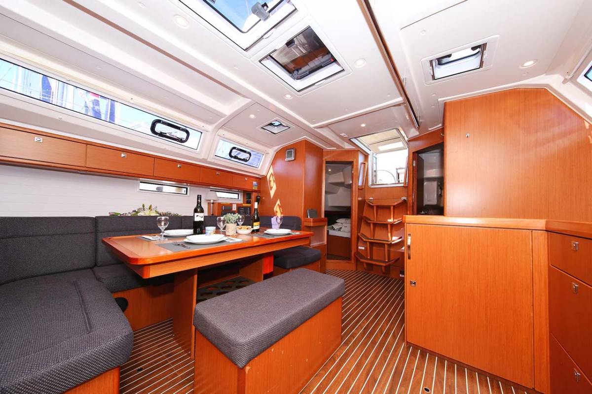Bavaria Cruiser 46, Apollon | Yacht Charter Croatia