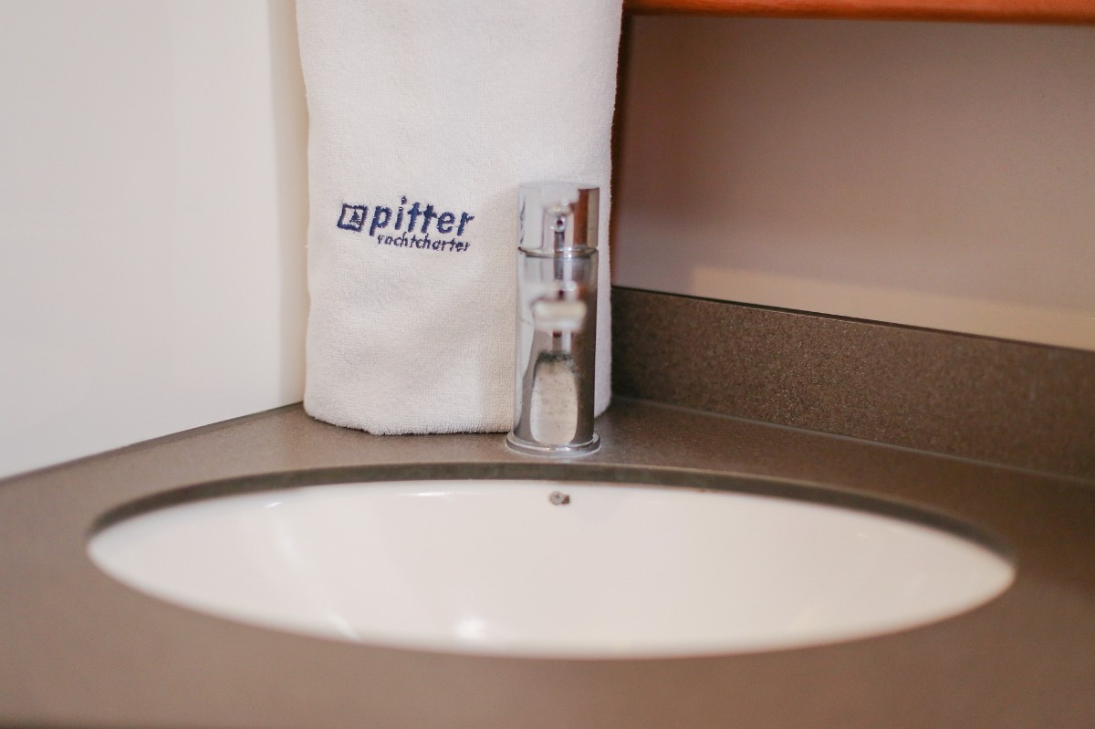 Bavaria Cruiser 46, Apollon | Yacht Charter Croatia