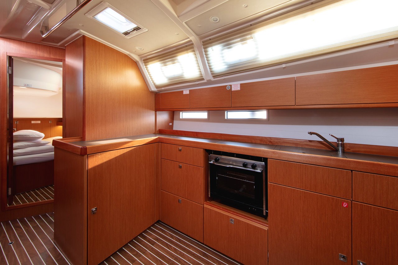 Bavaria Cruiser 46, Solarić | Yacht Charter Croatia