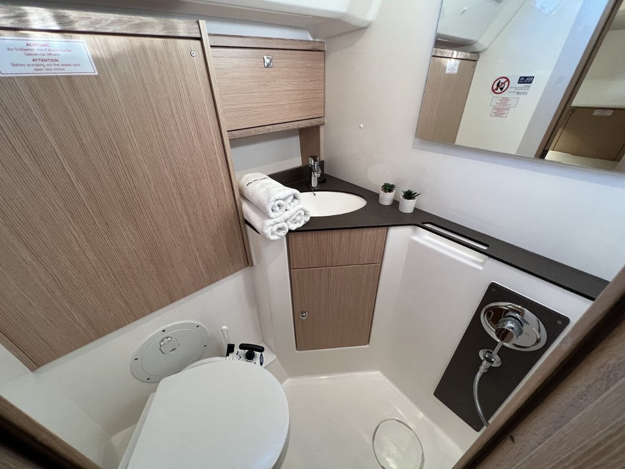 Bavaria Cruiser 46, Noelle | Yacht Charter Croatia