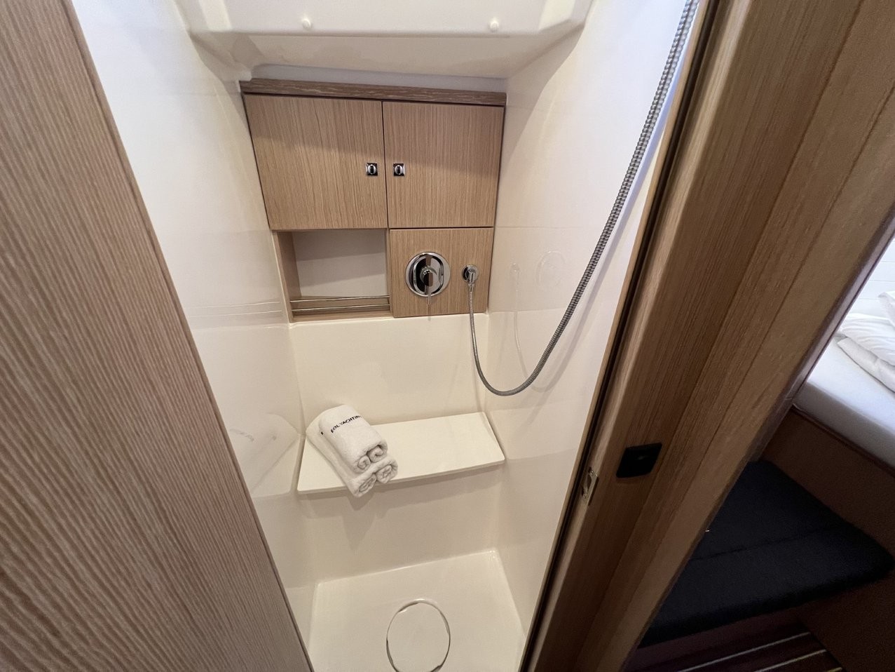 Bavaria Cruiser 46, Noelle | Yacht Charter Croatia