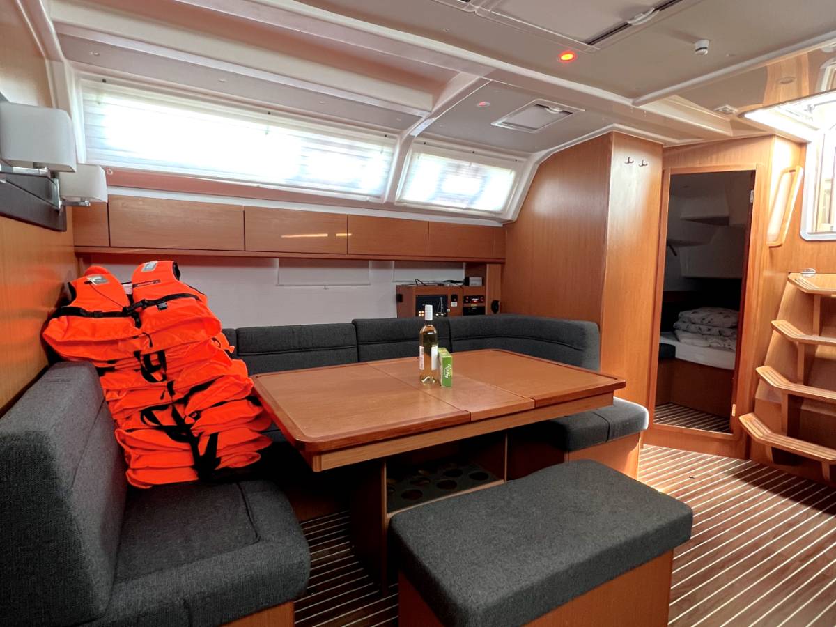 Bavaria Cruiser 46, Amazing Grace | Yacht Charter Croatia