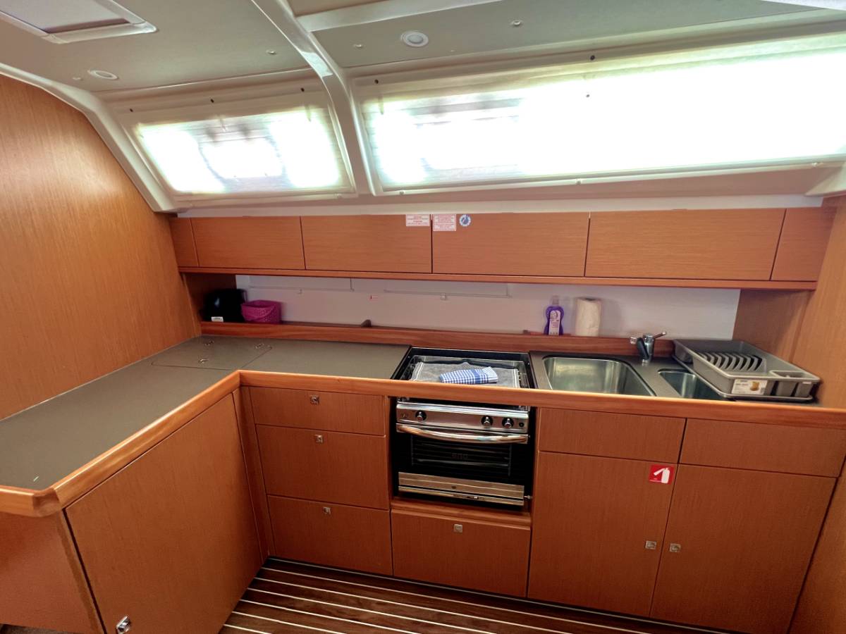 Bavaria Cruiser 46, Amazing Grace | Yacht Charter Croatia