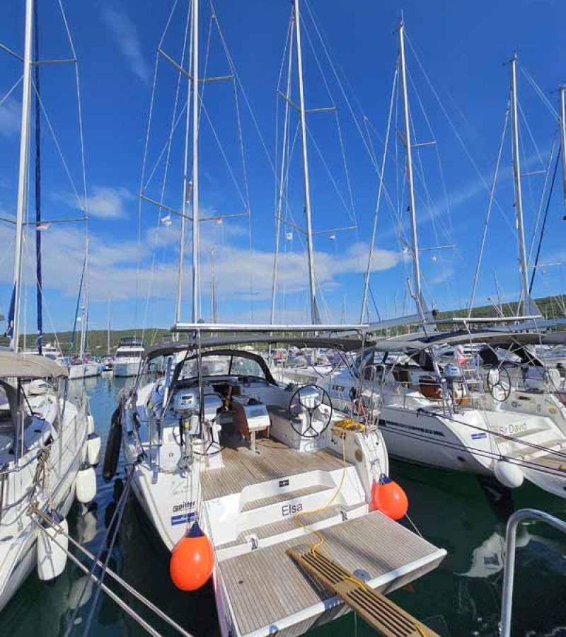 Bavaria Cruiser 46, Elsa | Noleggio di Yacht Croazia