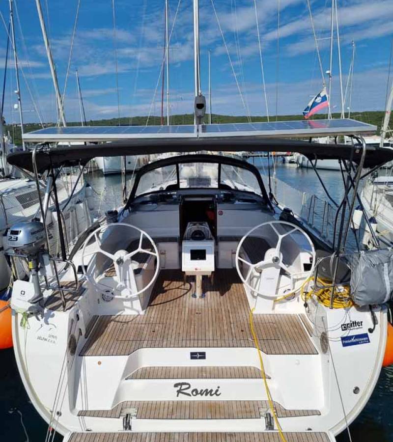 Bavaria Cruiser 46, Romi | Yacht Charter Croatia