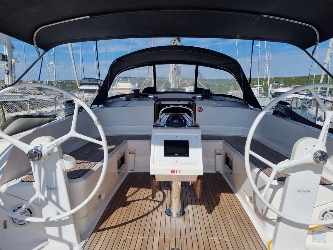 Bavaria Cruiser 46, Romi | Yacht Charter Croatia