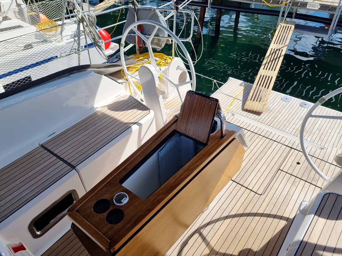 Bavaria Cruiser 46, Romi | Yacht Charter Croatia