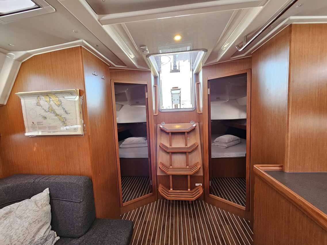 Bavaria Cruiser 46, Romi | Yacht Charter Croatia