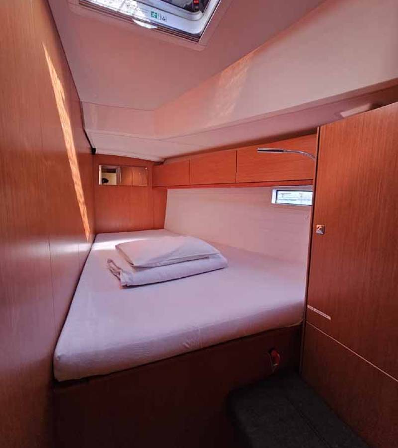 Bavaria Cruiser 46, Romi | Yacht Charter Croatia