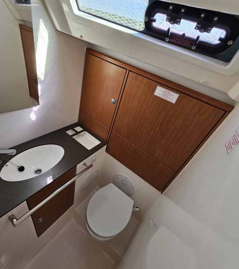 Bavaria Cruiser 46, Romi | Yacht Charter Croatia