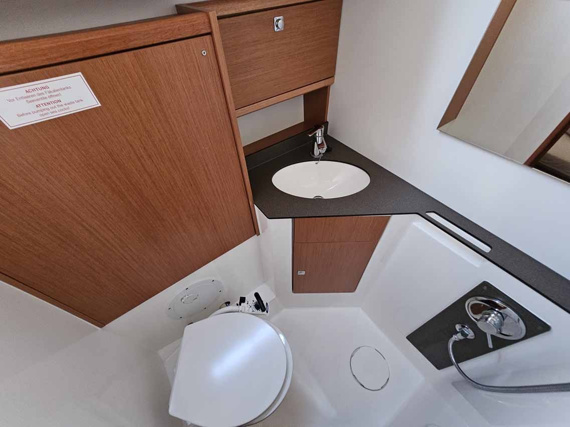 Bavaria Cruiser 46, Romi | Yacht Charter Croatia