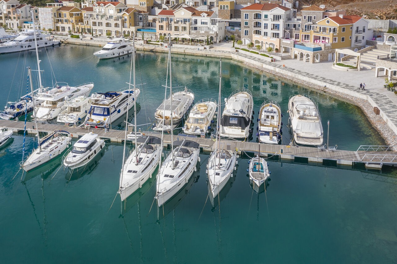 Bavaria Cruiser 46, Kalev | Yacht Charter Croatia