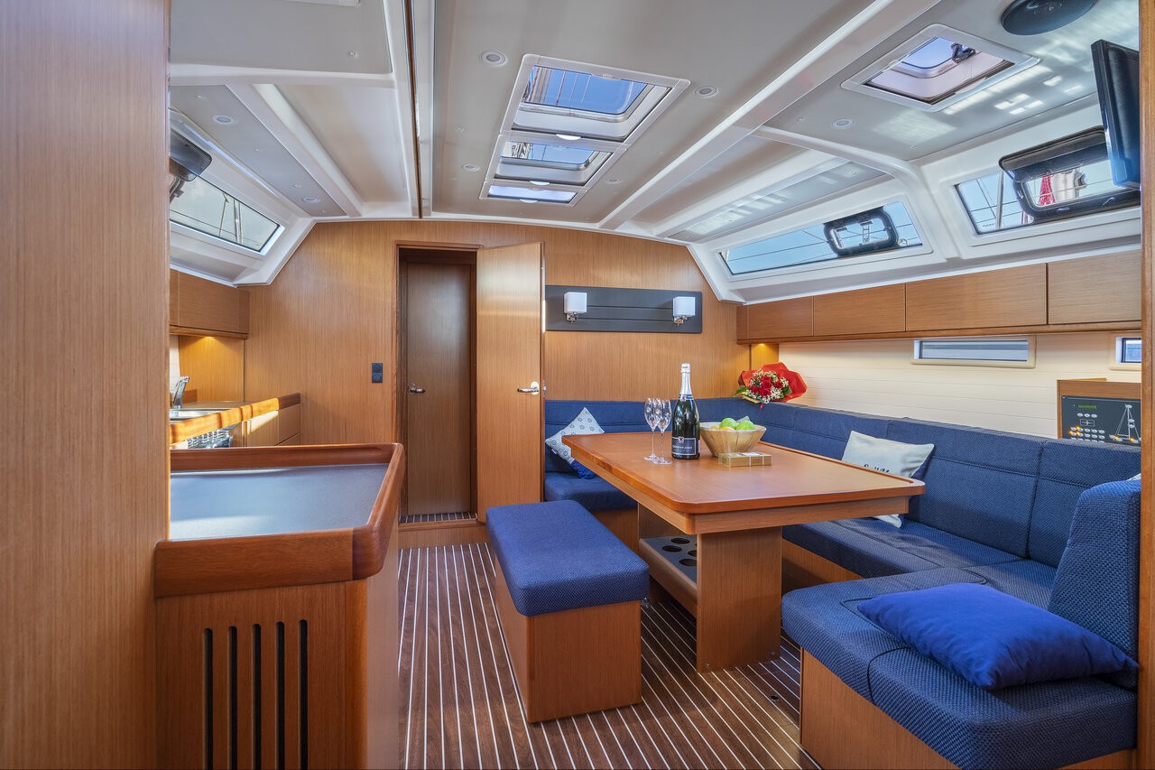 Bavaria Cruiser 46, Kalev | Yacht Charter Croatia