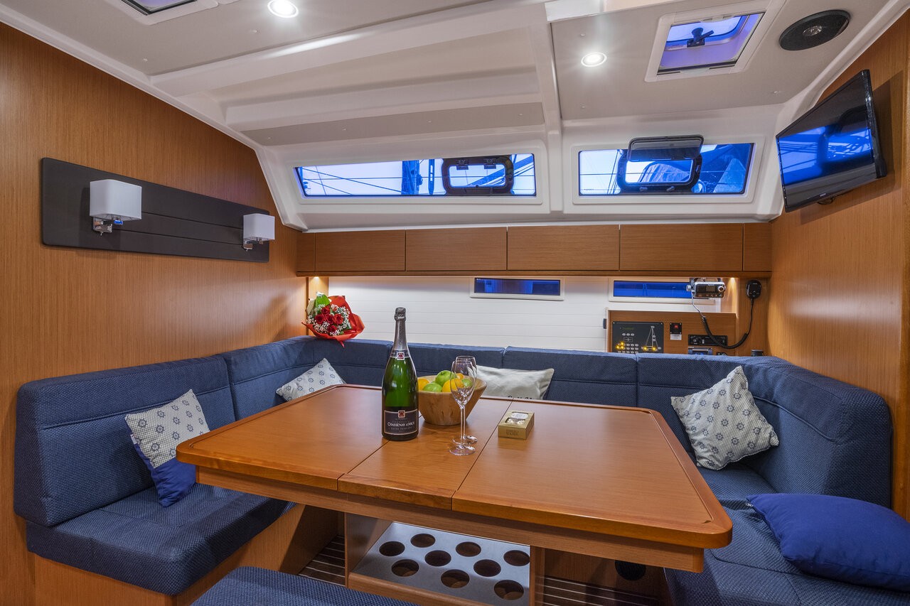 Bavaria Cruiser 46, Kalev | Yacht Charter Croatia