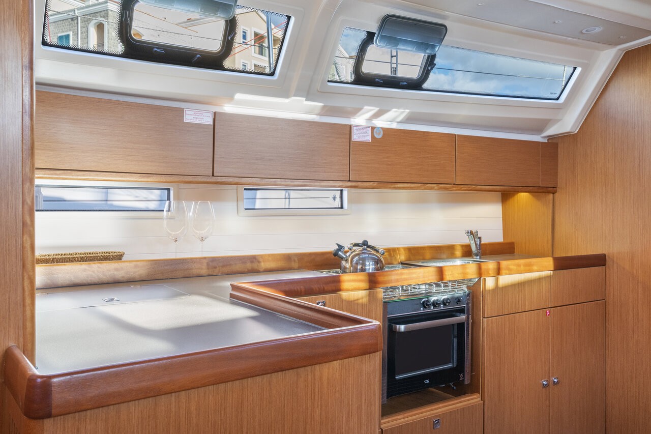 Bavaria Cruiser 46, Kalev | Yacht Charter Croatia