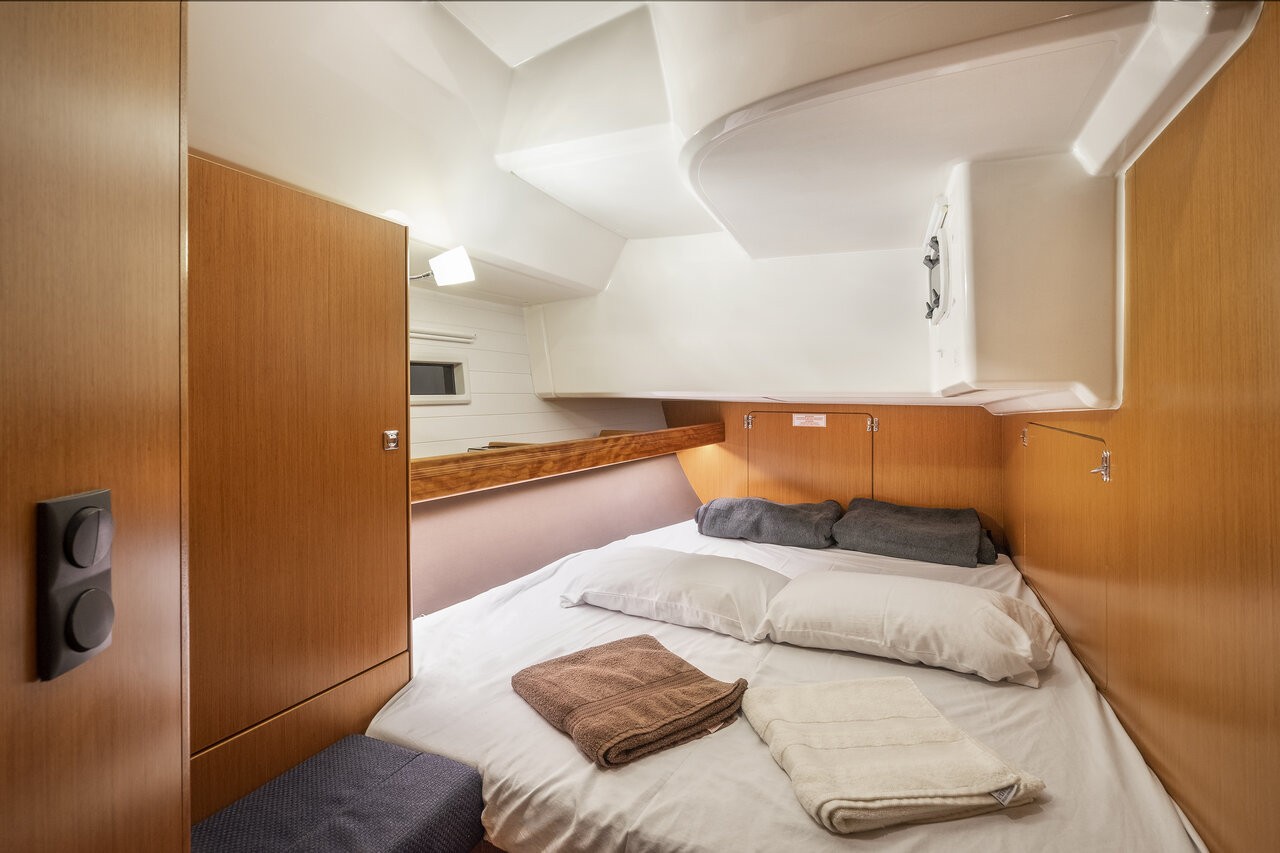 Bavaria Cruiser 46, Kalev | Yacht Charter Croatia