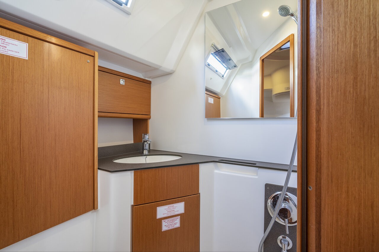 Bavaria Cruiser 46, Kalev | Yacht Charter Croatia