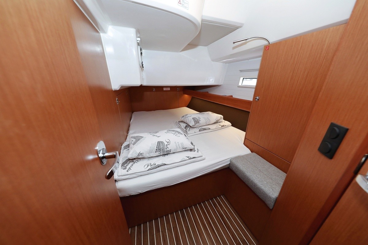 Bavaria Cruiser 46, Summer Jazz | Yacht Charter Croatia